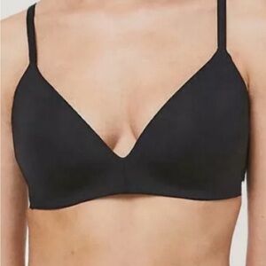 Lululemon NWT take shape bra 34b